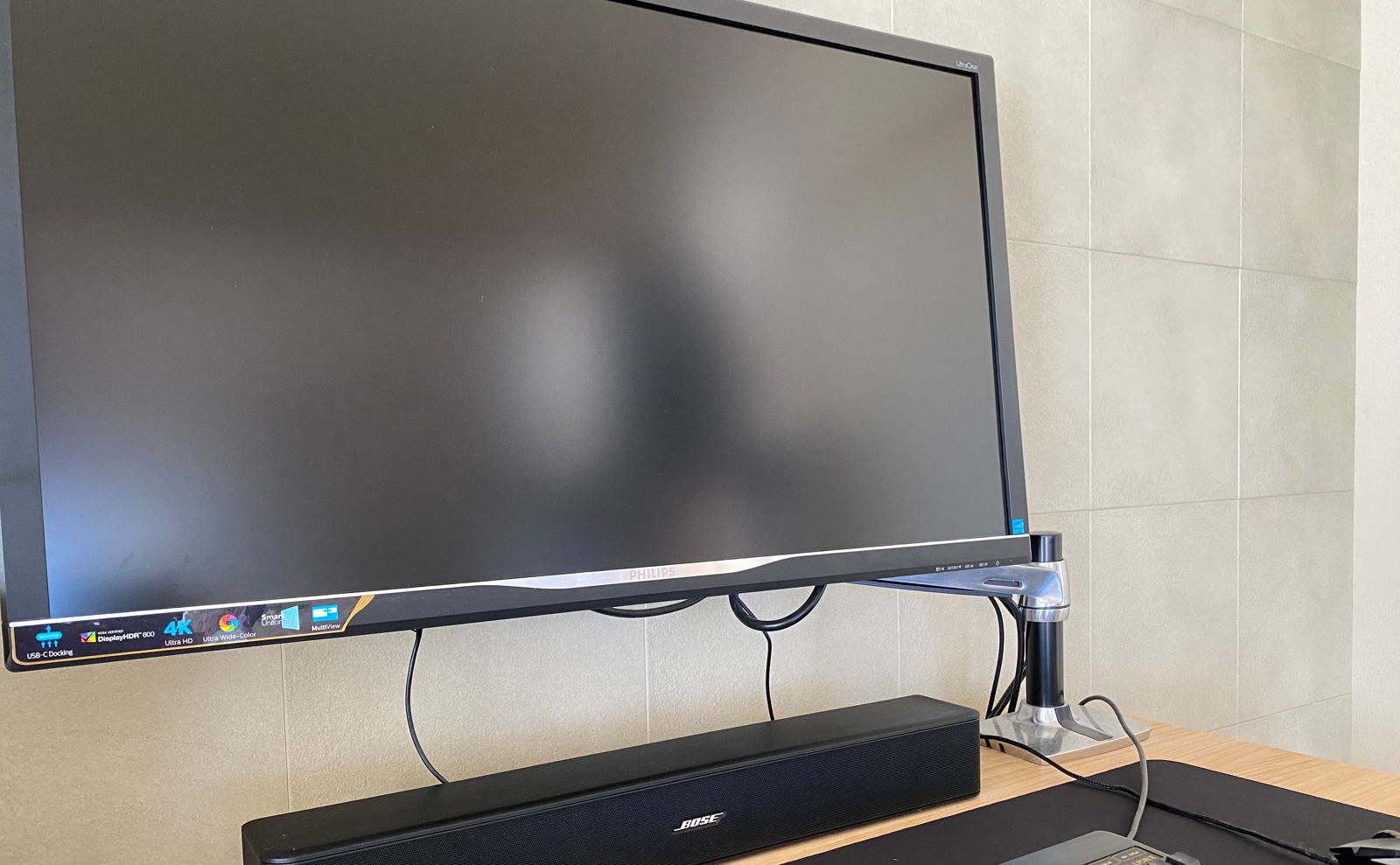 31インチディスプレイ